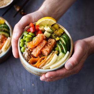 POKE BOWL DE SALMÓN Y VERDURAS